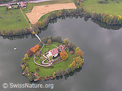 F029506: Insel mit Schloss Mauensee