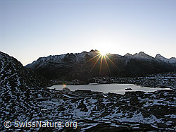 F030738: Grimselpass mit Totesee und Sonnenaufgang