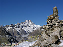Foto: Sidelhorn mit Steinmann und Berner Alpen