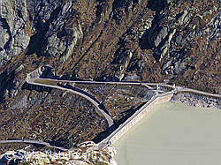 F030890: Grimselseestaumauer (Staumauer Seeuferegg)