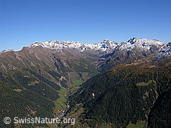 F031135: Aussicht vom Breithorn über das Binntal (V-Tal)