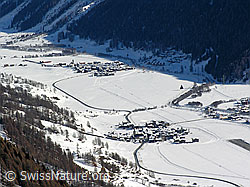 F033585: Tiefblick auf Ulrichen und Obergesteln