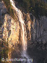 F035156: Wasserfall bei Unterbach im Abendlicht