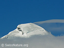 F035739: Gipfel des Allalinhorn mit Wolkenschicht