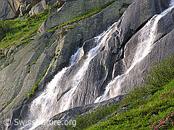 F036708: Wasserfall im Grimselgebiet