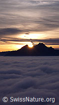 F042987: Sonnenuntergang mit Pilatus