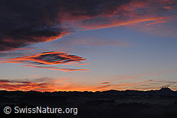 F054316: Kräftiges Morgenrot