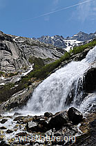 F058271: Hintere Gelmerhörner und Wasserfall