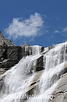 F058338: Mächtiger Wasserfall