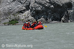 F058757: Rafting auf dem Vorderrhein