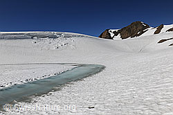 F069144: Wächte und zugefrorener See
