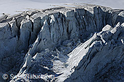 F071076: Verrissener Gletscher