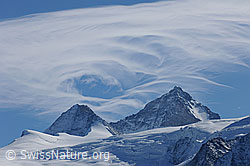 Foto: Wolkenwirbel über Grand Cornier und Dent Blanche