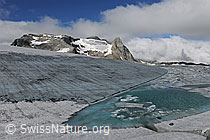 Foto: Urtümliche Gletscherlandschaft mit Gletschersee