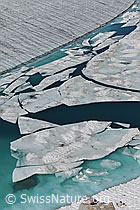 F076862: Gletschersee in den Farben hellblau bis türkis