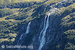 F090993: Tal der Wasserfälle: Lauterbrunnental
