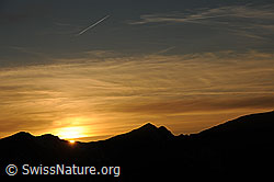 F093022: Abendstimmung über dem Diemtigtal