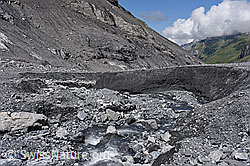 F160505: Westlicher Erosionsgraben im Vorfeld des Gamchigletschers