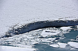 F175147: Chüebodengletscher: Abbruchstelle und Eisschollen